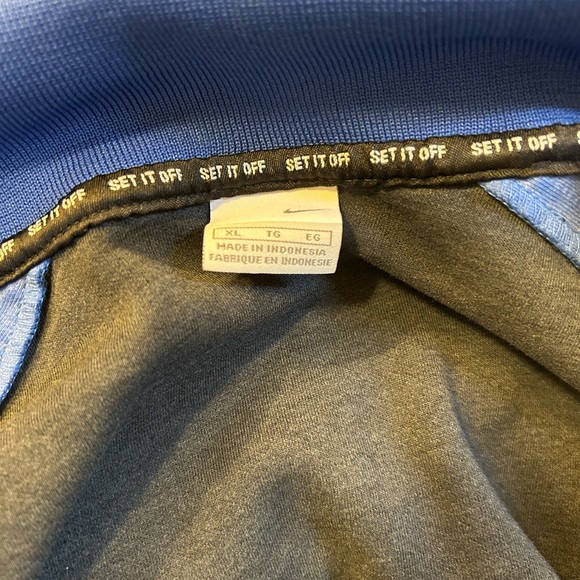 Nike Air Men's Black and Blue Jacket Men’s XL Vintage Y2K - Picture 3 of 5